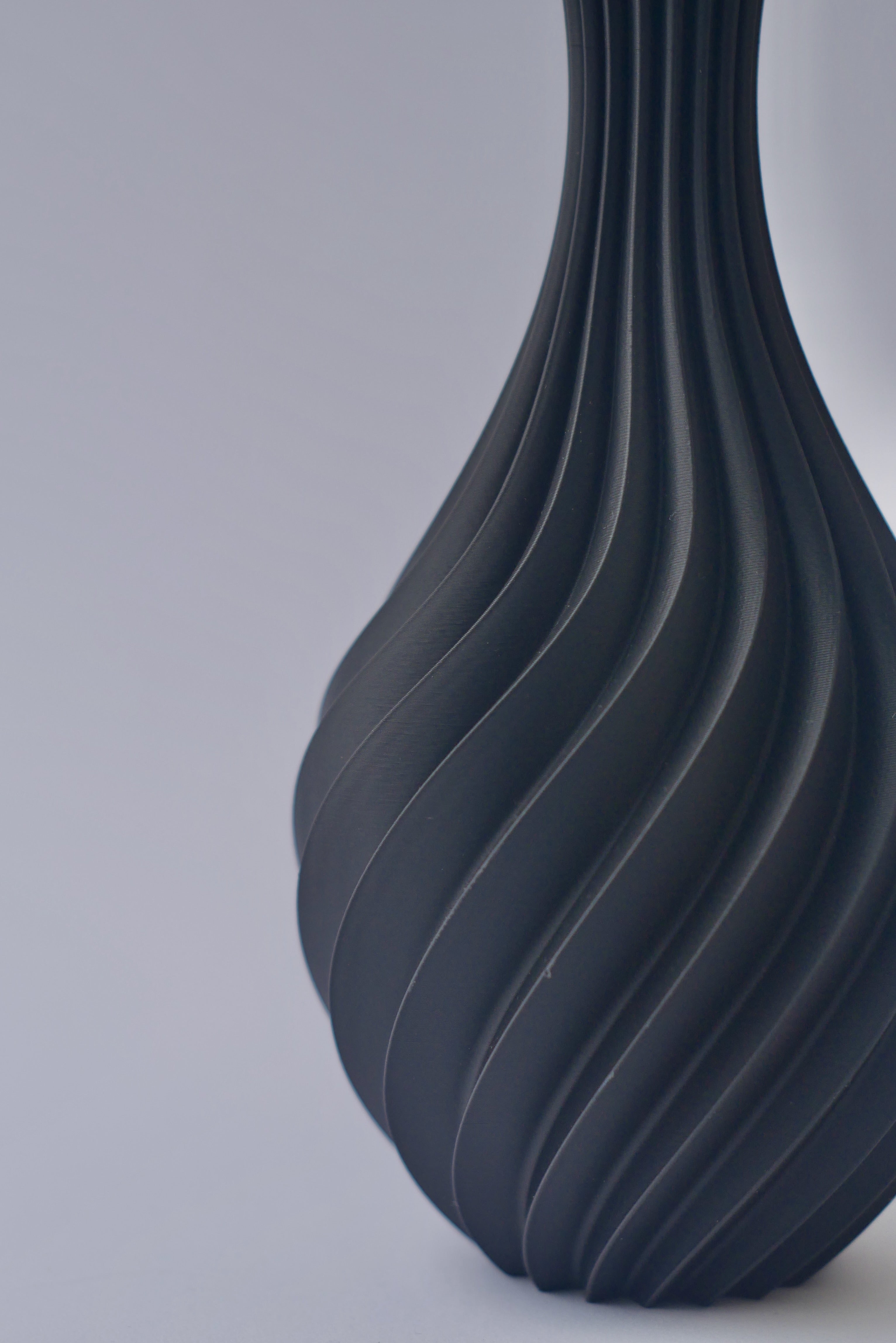 Vase: "Bris" in Graphit